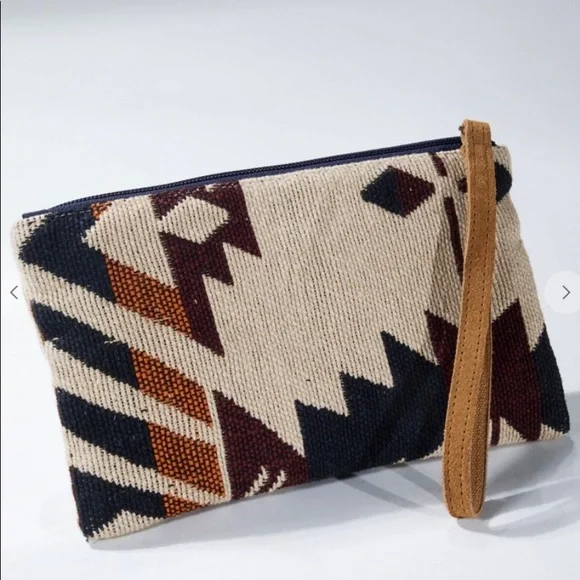 Handmade wristlet - Picture 4 of 6